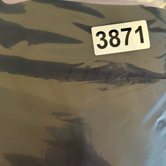 Athleta Endless High Rise Cargo Pant - Picture 7 of 7